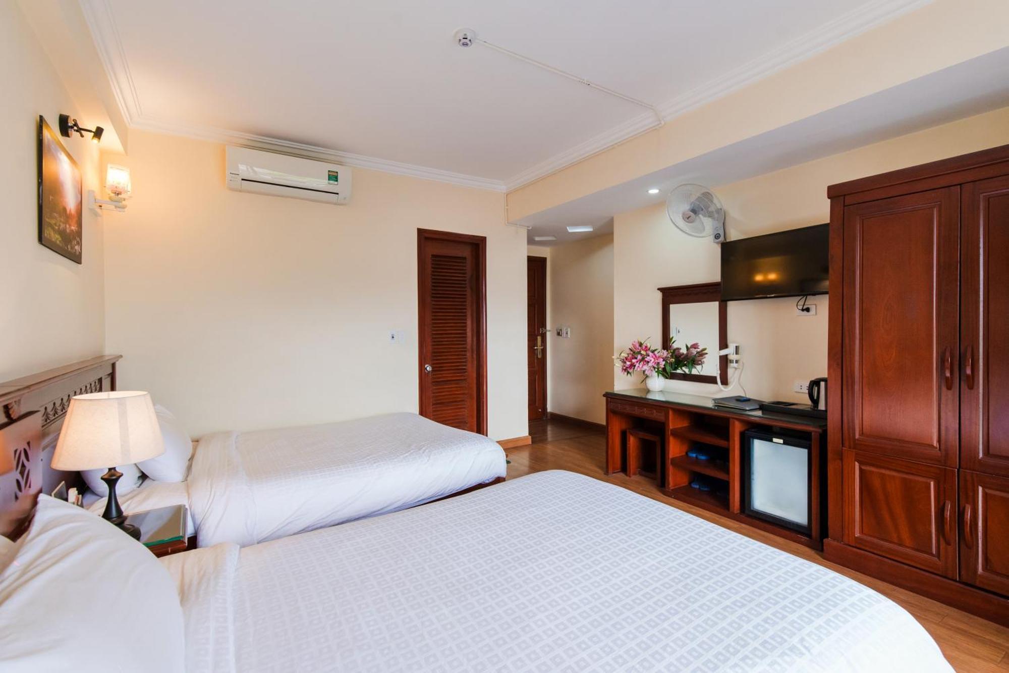 Hotel Ho