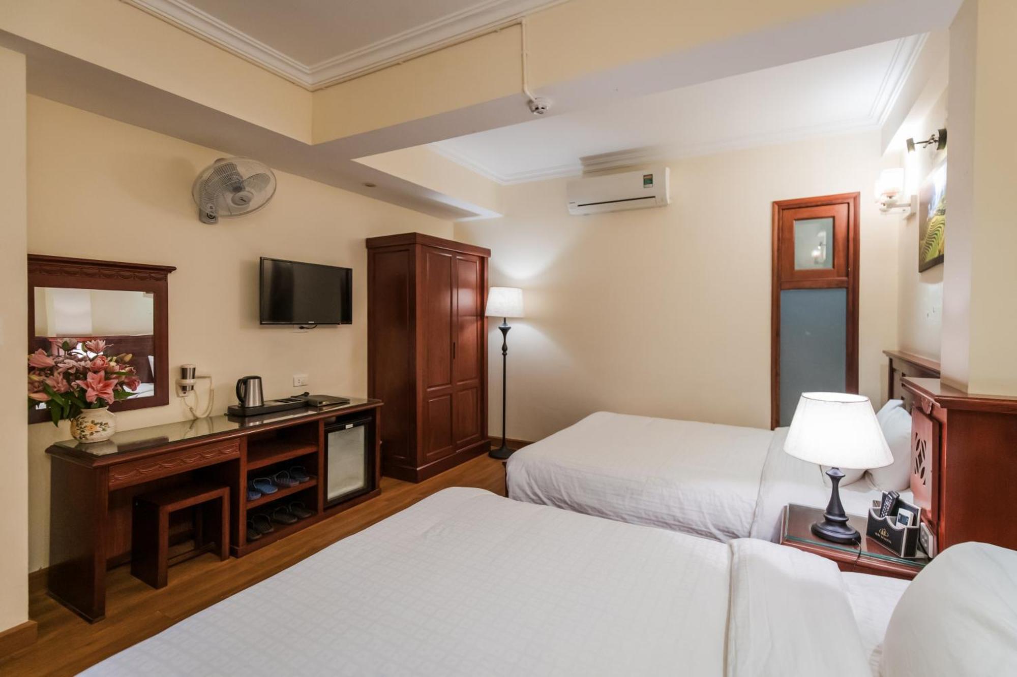 Ho Hotel